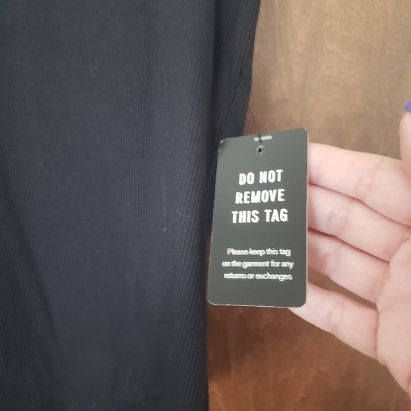 Express Ribbed Ruffle Sleeve Bodysuit - Picture 8 of 8